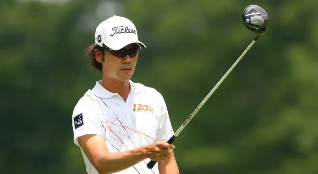 Strategies for playing with many doglegs in golf 6 dogleggs in golf