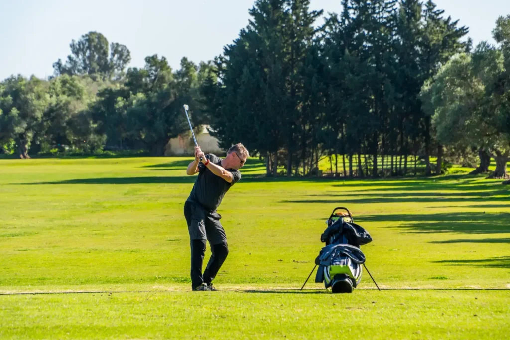 Strategien für das Spiel mit vielen Doglegs im Golf 5 doglegs im golf